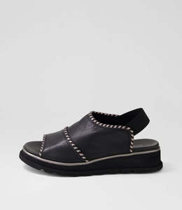 New: DJANGO & JULIETTE CARLENET