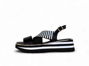 DJANGO & JULIETTE HUNTERS