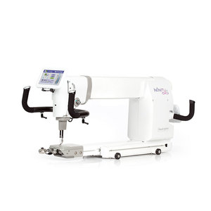 Handi Quilter: HQ Infinity 26