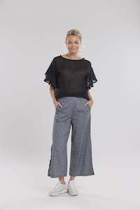 Nes: Mayanna Crinkle top