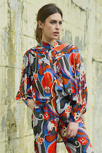 Got to Vee There Blouse / Red-Grey