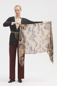 Scarves 1: Shawl / Beige