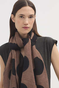 Nice Things: Shawl / Brown with Dots