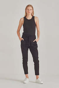 Emily Jogger/Black