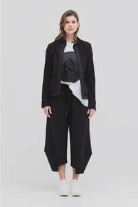 Taylor: Turned Jacket / Black