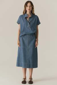 Carsen Skirt / Light Wash