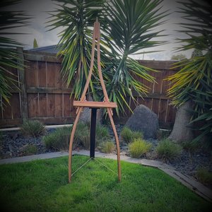 Barrel Stave Easel - STIM CRAFTMANSHIP
