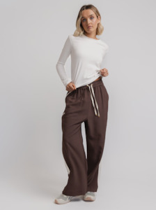 Weekender Pant in Espresso