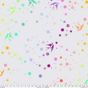 Tula Pink: Tula Pink Fairy Dust XL Widebacker in Whisper