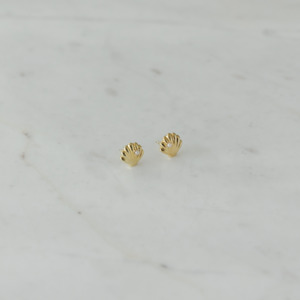 Studs: Sophie Super She Shell Studs - Gold