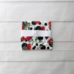 Products: Sandwich – Pohutukawa Dots – StitchGirl