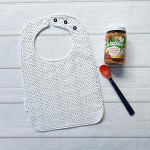 Feeding Bib – Tiny Hearts – StitchGirl