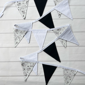 Products: mini B & W – StitchGirl