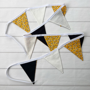 Products: mini Bees – StitchGirl