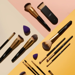 Products: Brushes – for face and eyes