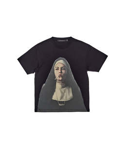 Mens: GOD IS A WOMAN T-SHIRT - VINTAGE FIT