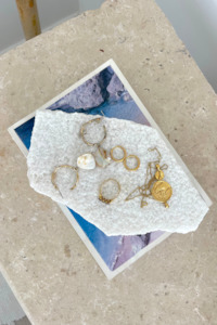 Decor: Raw White Marble Stone Slabs - Set of 3