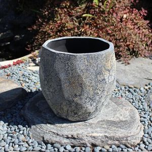 Garden Decor: Geometric Terracotta Planter
