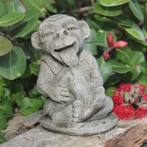 Dragonstone: Midi Licking Gargoyle