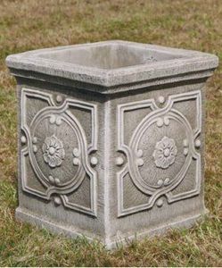 Dragonstone: Blenheim Planter
