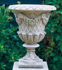 Dragonstone: Montrose Urn