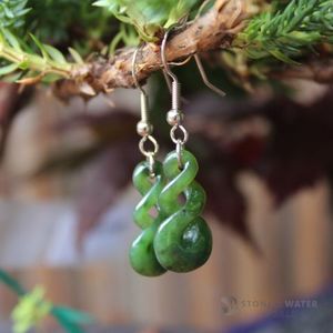 Ornaments & Handicraft: Greenstone Twist Earrings