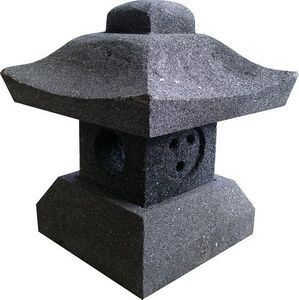 Gardenware: Oki-Gata Lantern