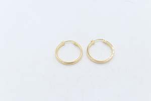 Gold Pendent: 9ct Gold Wide Plain Polished square Hoop Earrings