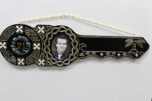 Native New Zealand Wooden 21st key   WM439SJ4F