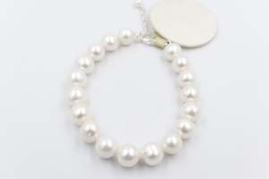 Stg Silver Bracelets: Fresh water Pearl Bracelet with stg Clasps 9 to 9.5mm