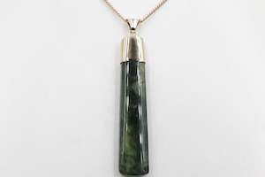 Greenstone Carving Collection: 9ct Gold Set New Zealand Greenstone  SJ108