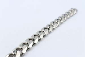 Bracelets: Stainelss Steel Curb Link Bracelet 22cm GP13