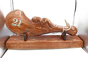 Native New Zealand Wood Paua 21st Wahaika With Base