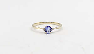 9ct Gold Tanzanite & Diamond ring SYR8197