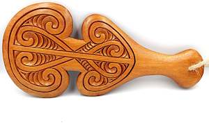 Maori Arts: Patu with notches WA050