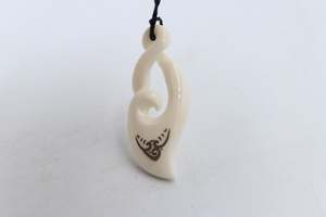 Bone And Paua Jewellery: Bone Double Twist Pendant - BC002