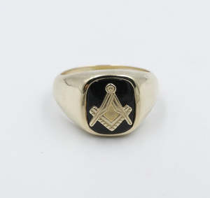 9ct Mens Masonic Ring with Onyx