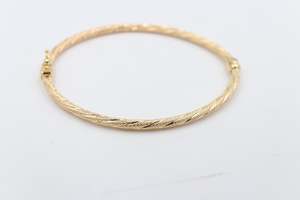 Gold Bracelets: 9ct Gold Solid Bangle 3.6mm ALX112