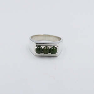 Stg Silver Ring with Greenstone ALX200