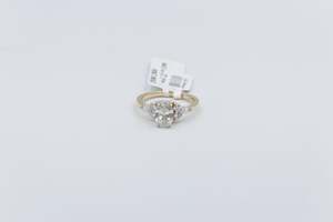 10ct Yellow Gold Lab Grown Oval Diamond Set of 2 1.34carat Ring