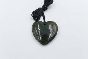 Greenstone Carving Collection: New Zealand Greenstone Heart 30mm