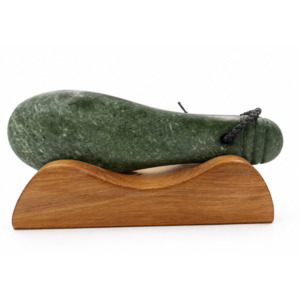 New Zealand Greenstone Mere 21 mm with Base - WGNZOMERE21