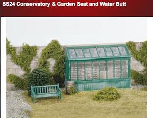 Products: Wills SS24 Conservatory with Garden Seat & Water Butt OO Scale