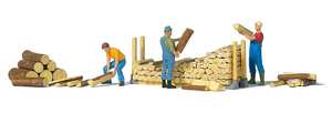 Preiser 10707 Stacking Firewood HO Gauge Figures