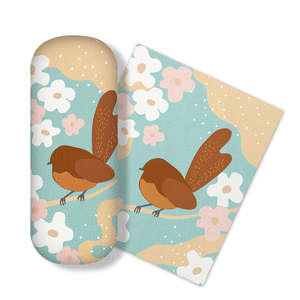 Cut-out Fantail Glasses Case