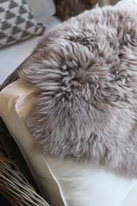 Square Long Wool Seat Pad