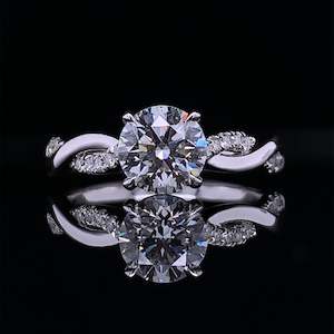 1.5ct Round Brilliant Infinity Band