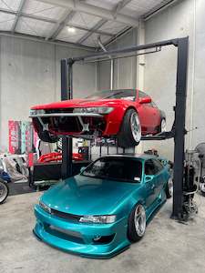 Street Garage: CAR SERVICE