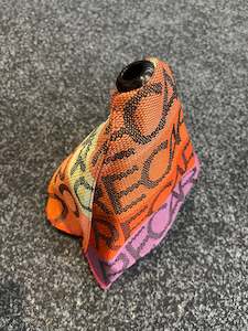 Interior: RECARO GRADIENT SHIFT BOOT