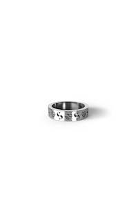 Ring: STARSTRUCK IMPRINT BAND